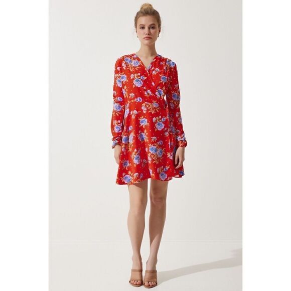 NWT Zara Blogger’s Favorite Red Floral Long Sleeve V-Neck Wrap Dress, Small - Picture 3 of 16